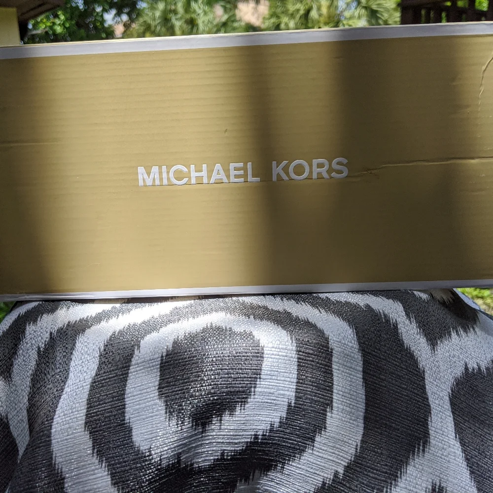 Michael Kors Lillie Mocs - Picture 8 of 8